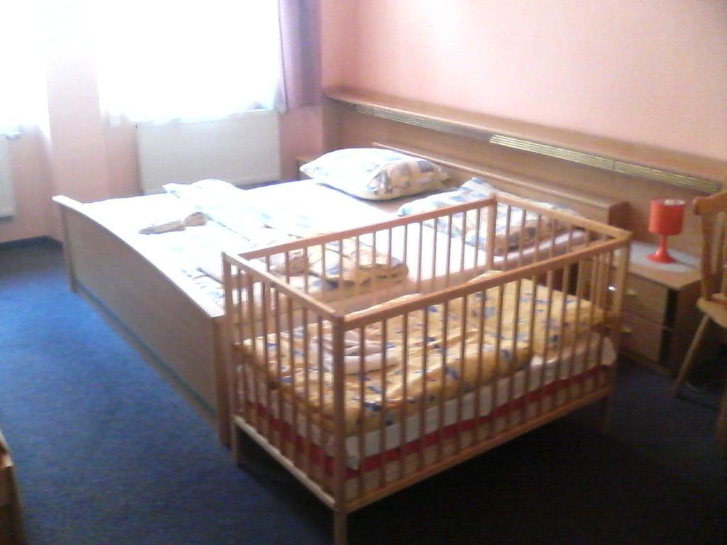 Hotel U Dvou Zlatych Klicu Praha Ruang foto